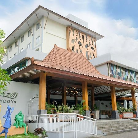 Burza Hotel Yogyakarta Esterno foto