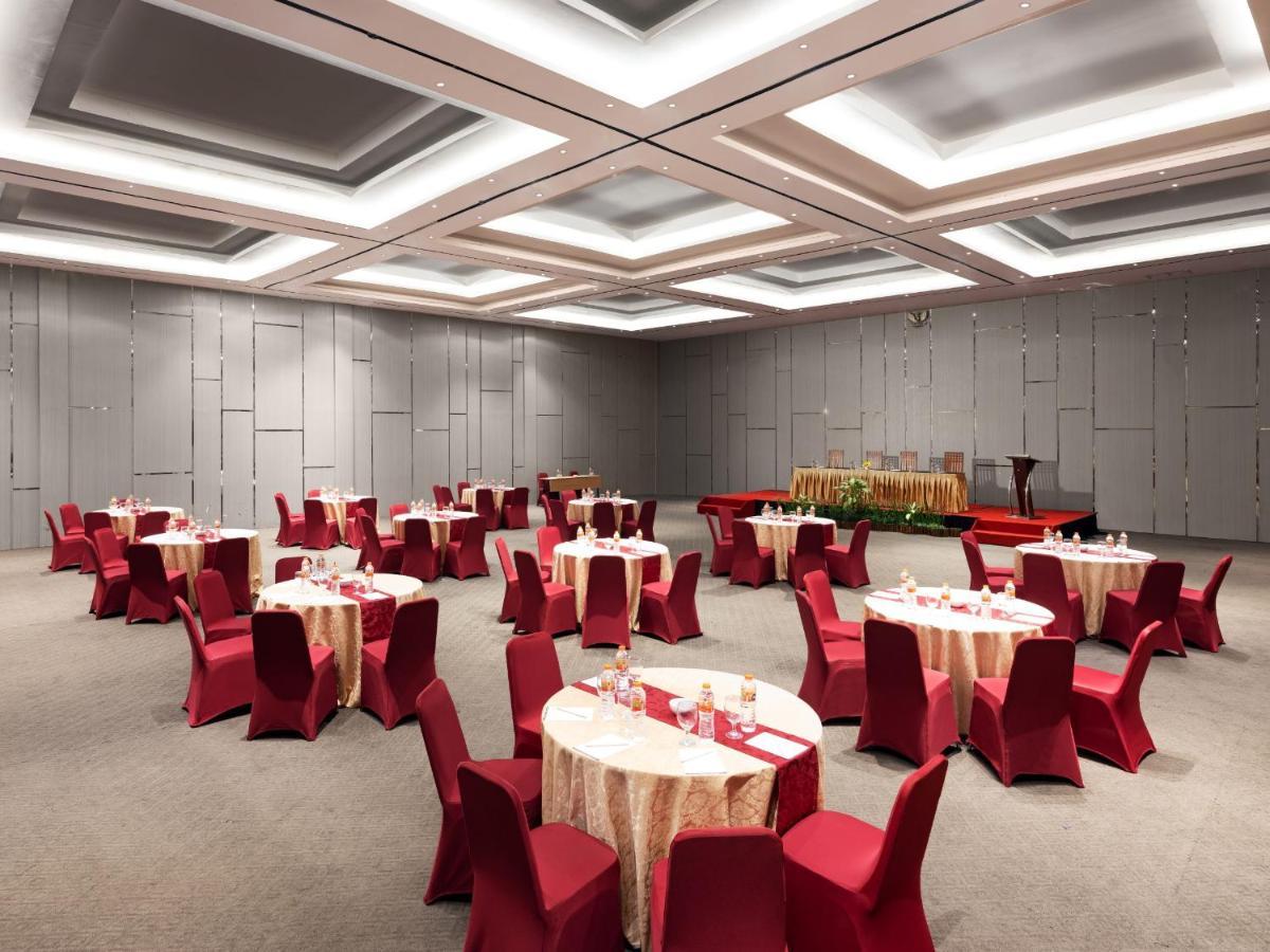 Burza Hotel Yogyakarta Esterno foto